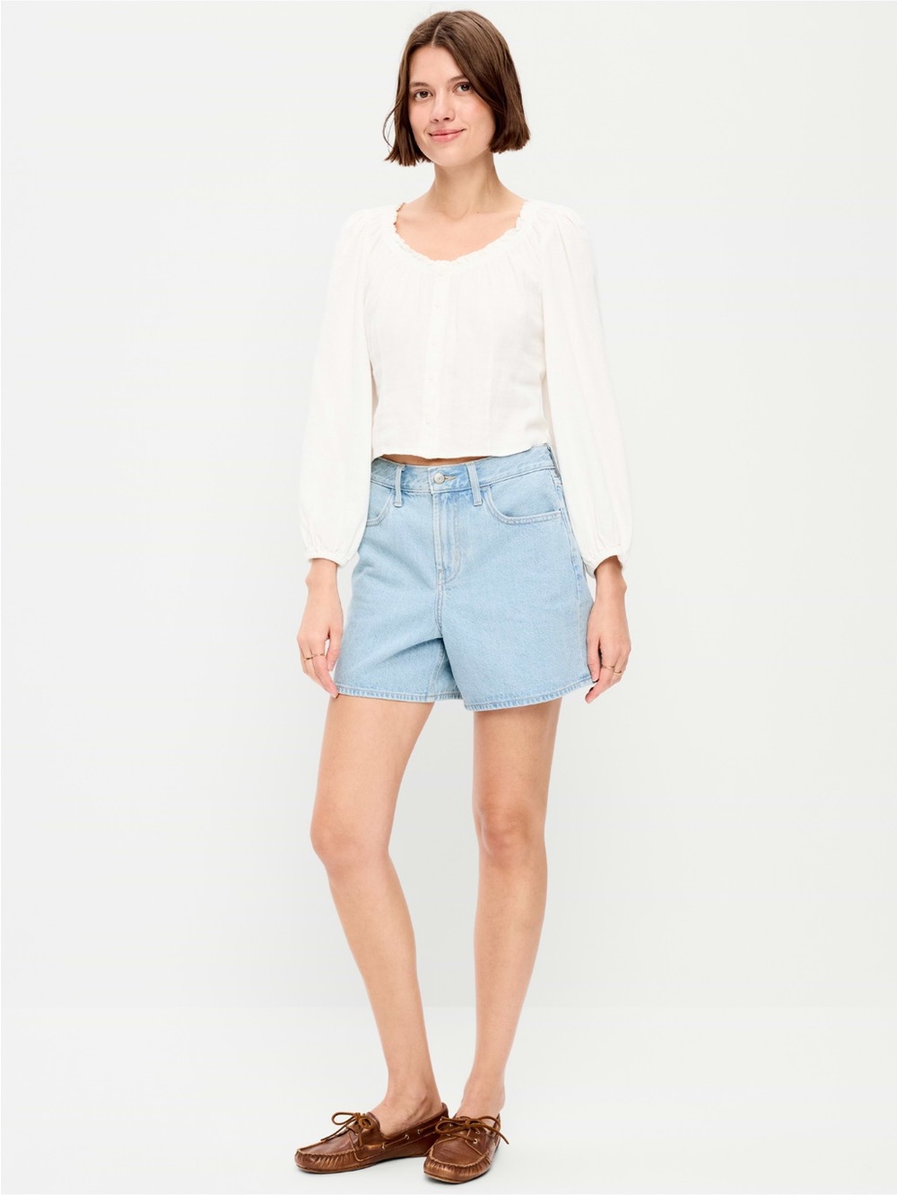 High Waisted Wow Baggy Jean 5” inseam Old Navy Light Wash Denim Shorts Adeera